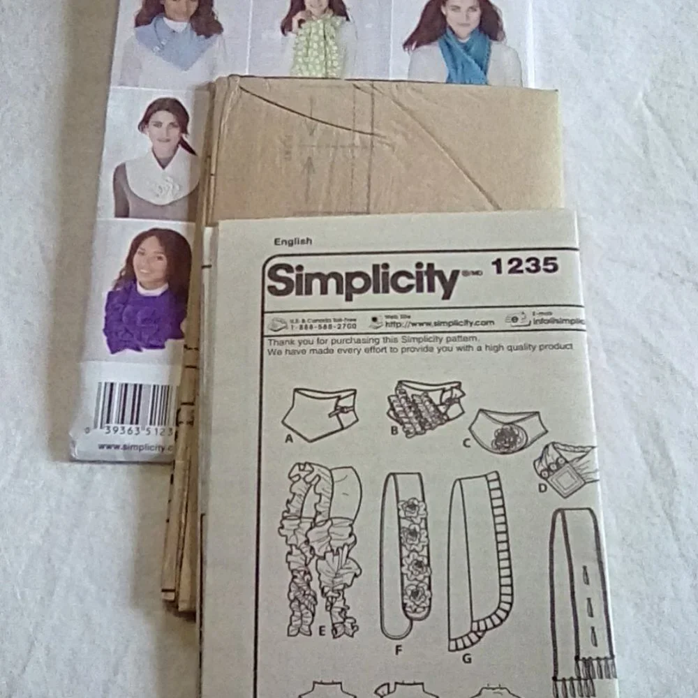 Simplicity 1235 Easy-to-Sew  Scarves in 8 styles
